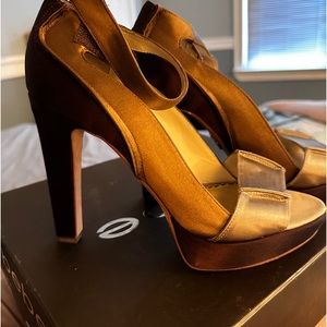 Bebe.. Size 7M.. 5 in.. two tone.. brown heels